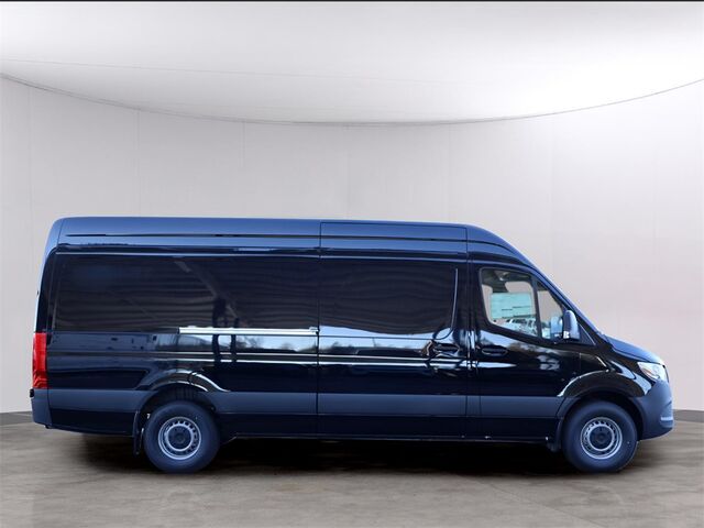 2024 Mercedes-Benz Sprinter 2500 Cargo 170 WB Merriam KS