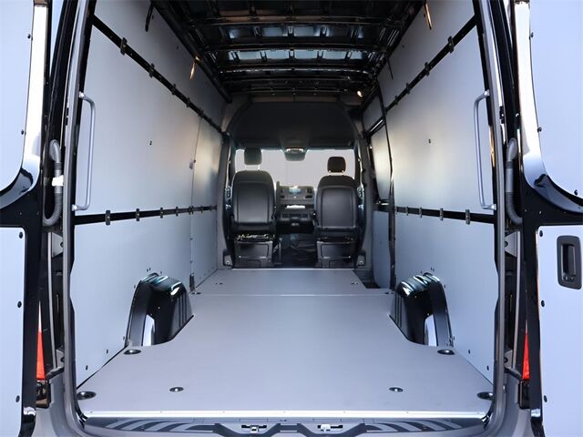 2024 Mercedes-Benz Sprinter 2500 Cargo 170 WB Merriam KS