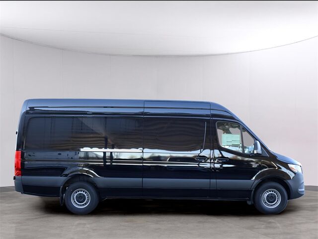 2024 Mercedes-Benz Sprinter 2500 Cargo 170 WB Merriam KS
