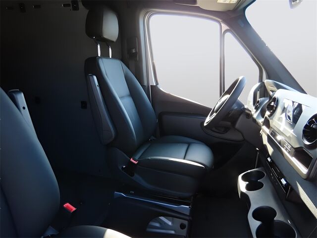2024 Mercedes-Benz Sprinter 2500 Cargo 170 WB Merriam KS