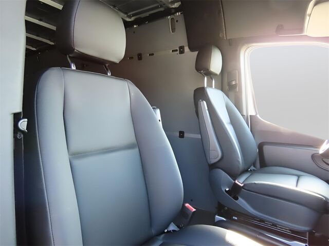 2024 Mercedes-Benz Sprinter 2500 Cargo 170 WB Merriam KS