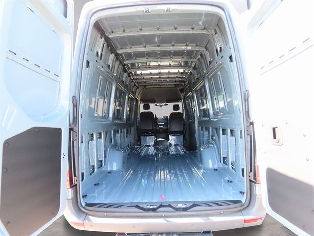 2024 Mercedes-Benz Sprinter 2500 Cargo 170 WB Merriam KS