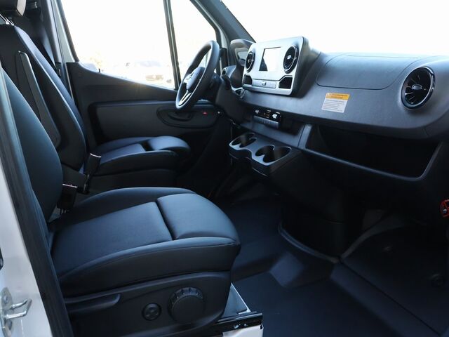 2024 Mercedes-Benz Sprinter 2500 Cargo 170 WB Merriam KS