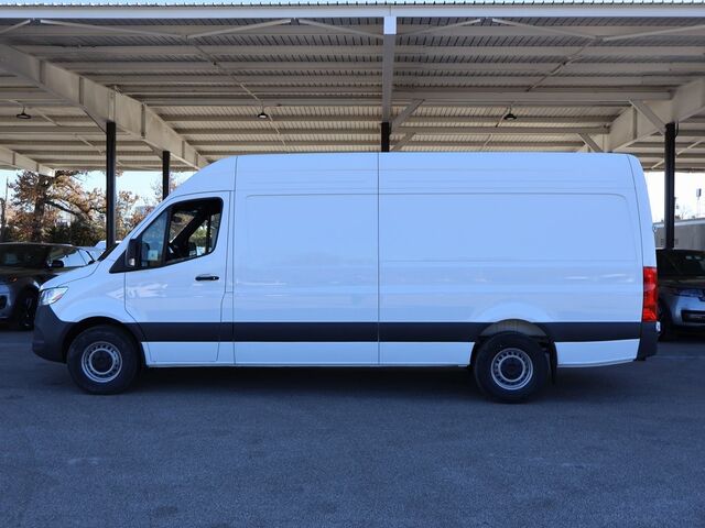 2024 Mercedes-Benz Sprinter 2500 Cargo 170 WB Merriam KS