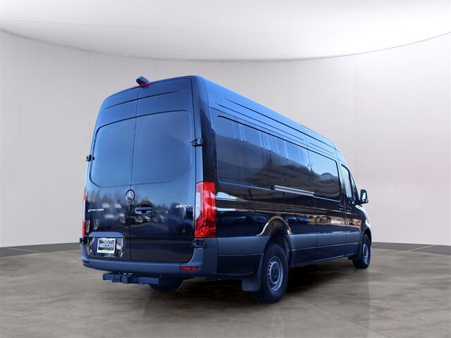 2024 Mercedes-Benz Sprinter 2500 Cargo 170 WB Merriam KS