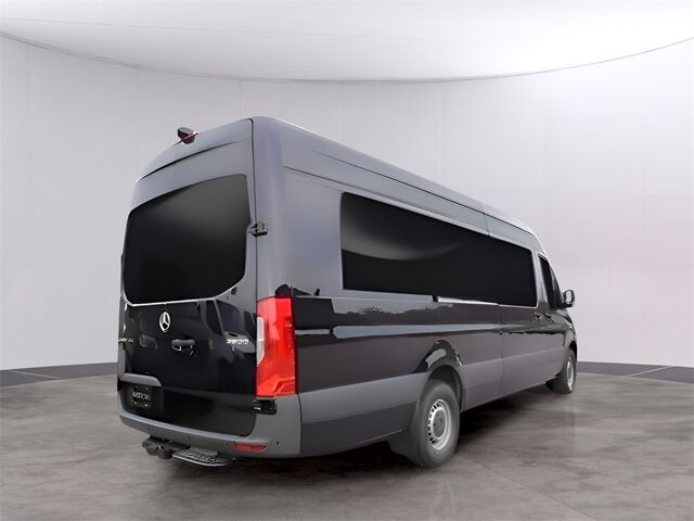 2024 Mercedes-Benz Sprinter 2500 Cargo 170 WB Merriam KS