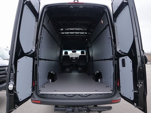 2024 Mercedes-Benz Sprinter 2500 Cargo 170 WB Merriam KS