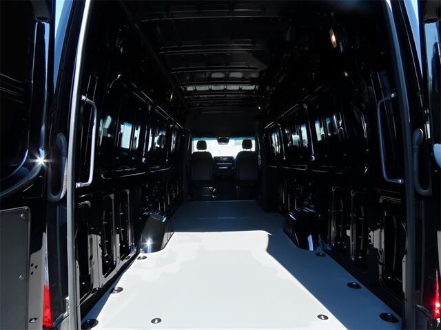 2024 Mercedes-Benz Sprinter 2500 Cargo 170 WB Merriam KS
