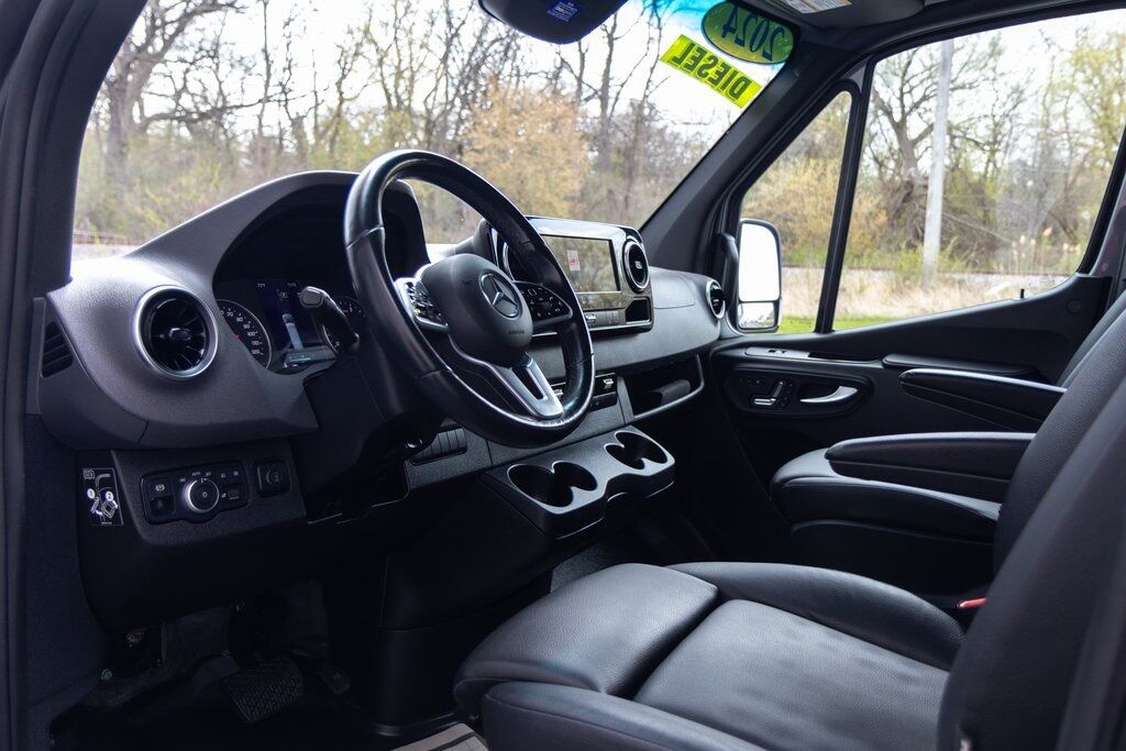 2024 Mercedes-Benz Sprinter 2500 Crew 170 WB Kenosha WI