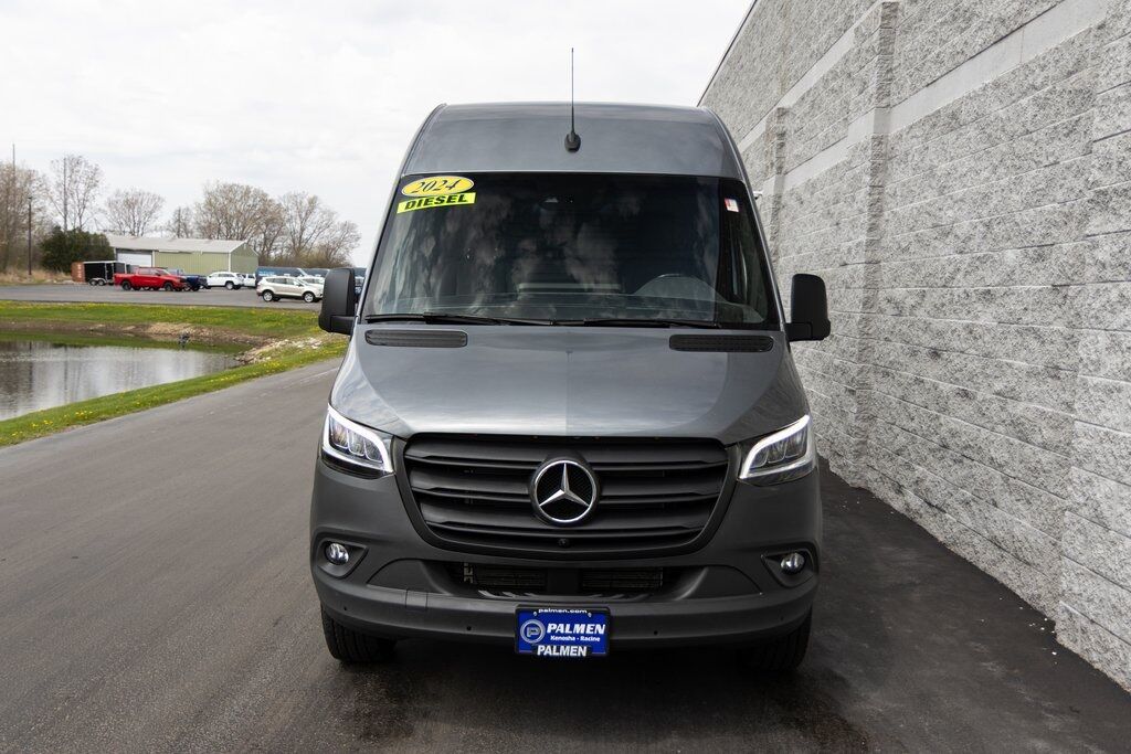 2024 Mercedes-Benz Sprinter 2500 Crew 170 WB Kenosha WI