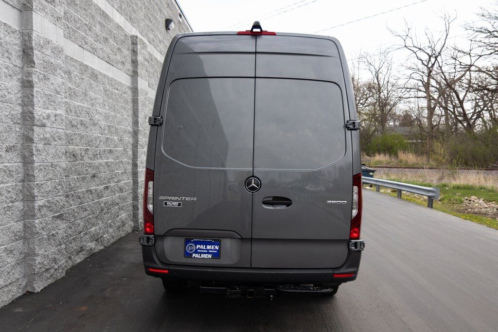2024 Mercedes-Benz Sprinter 2500 Crew 170 WB Kenosha WI