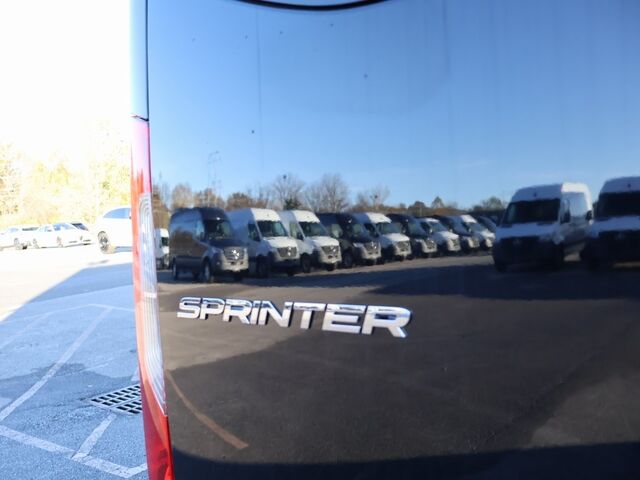2024 Mercedes-Benz Sprinter 2500 Passenger 144 WB Merriam KS