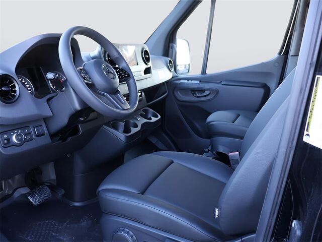 2024 Mercedes-Benz Sprinter 2500 Passenger 144 WB Merriam KS