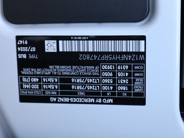2024 Mercedes-Benz Sprinter 2500 Passenger 144 WB Merriam KS