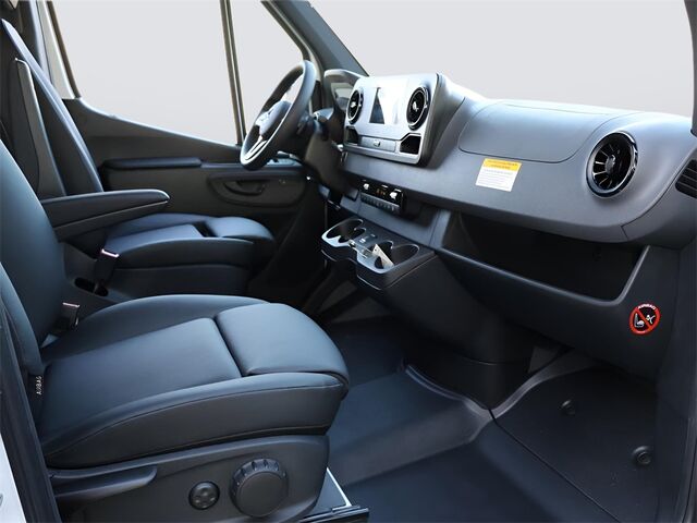 2024 Mercedes-Benz Sprinter 2500 Passenger 144 WB Merriam KS