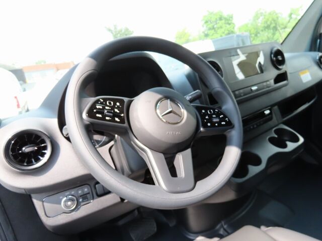 2024 Mercedes-Benz Sprinter 3500 Cargo 170 WB Merriam KS