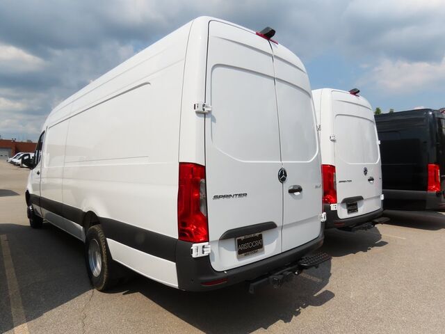 2024 Mercedes-Benz Sprinter 3500 Cargo 170 WB Merriam KS