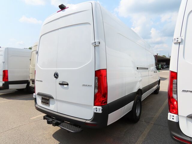 2024 Mercedes-Benz Sprinter 3500 Cargo 170 WB Merriam KS