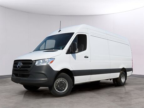 2024 Mercedes-Benz Sprinter 3500 Cargo 170 WB Merriam KS