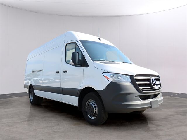 2024 Mercedes-Benz Sprinter 3500 Cargo 170 WB Merriam KS