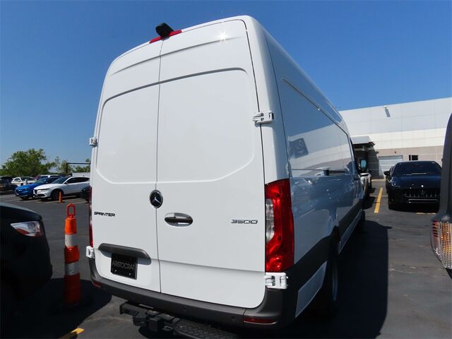 2024 Mercedes-Benz Sprinter 3500 Cargo 170 WB Merriam KS