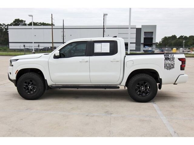 2024 Nissan Frontier SV