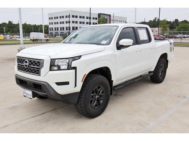 2024 Nissan Frontier SV