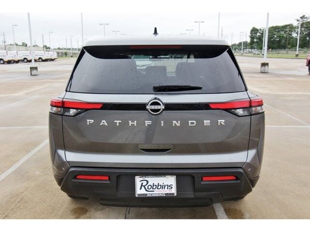2024 Nissan Pathfinder S