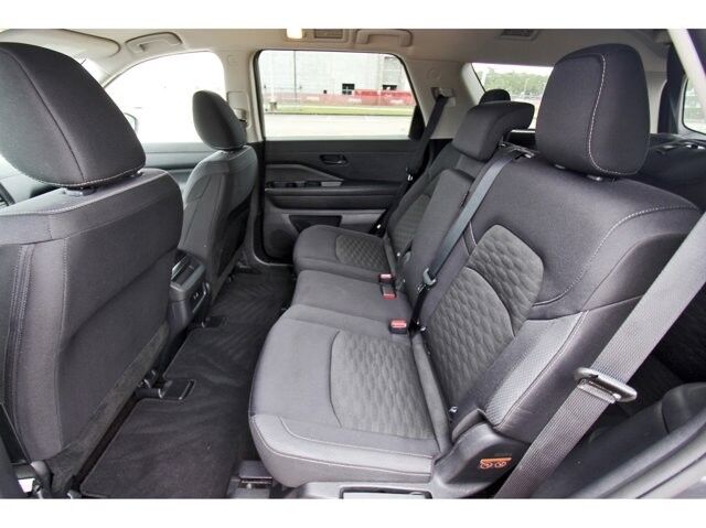 2024 Nissan Pathfinder S