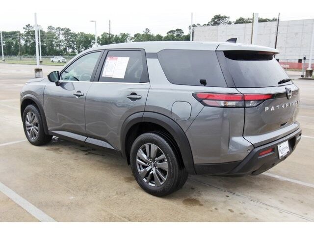 2024 Nissan Pathfinder S