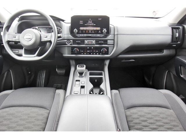 2024 Nissan Pathfinder S