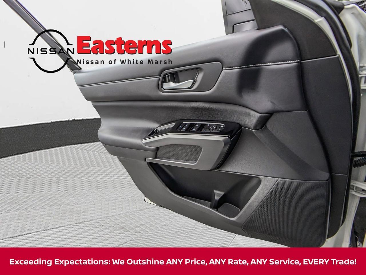 2024 Nissan Pathfinder SL White Marsh MD