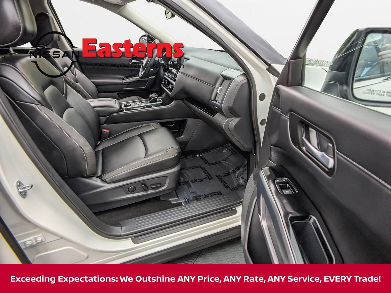 2024 Nissan Pathfinder SL White Marsh MD