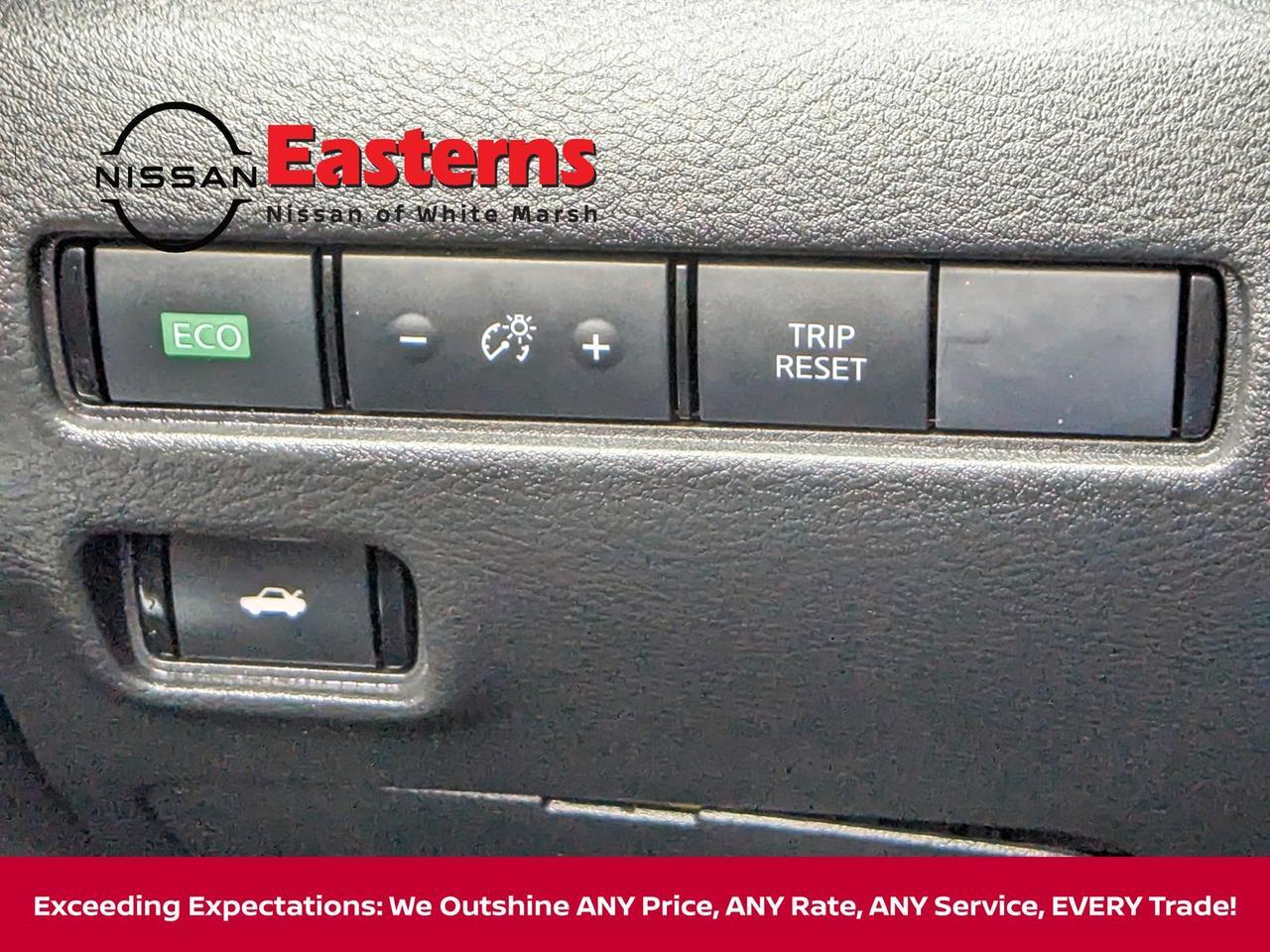 2024 Nissan Sentra SR White Marsh MD