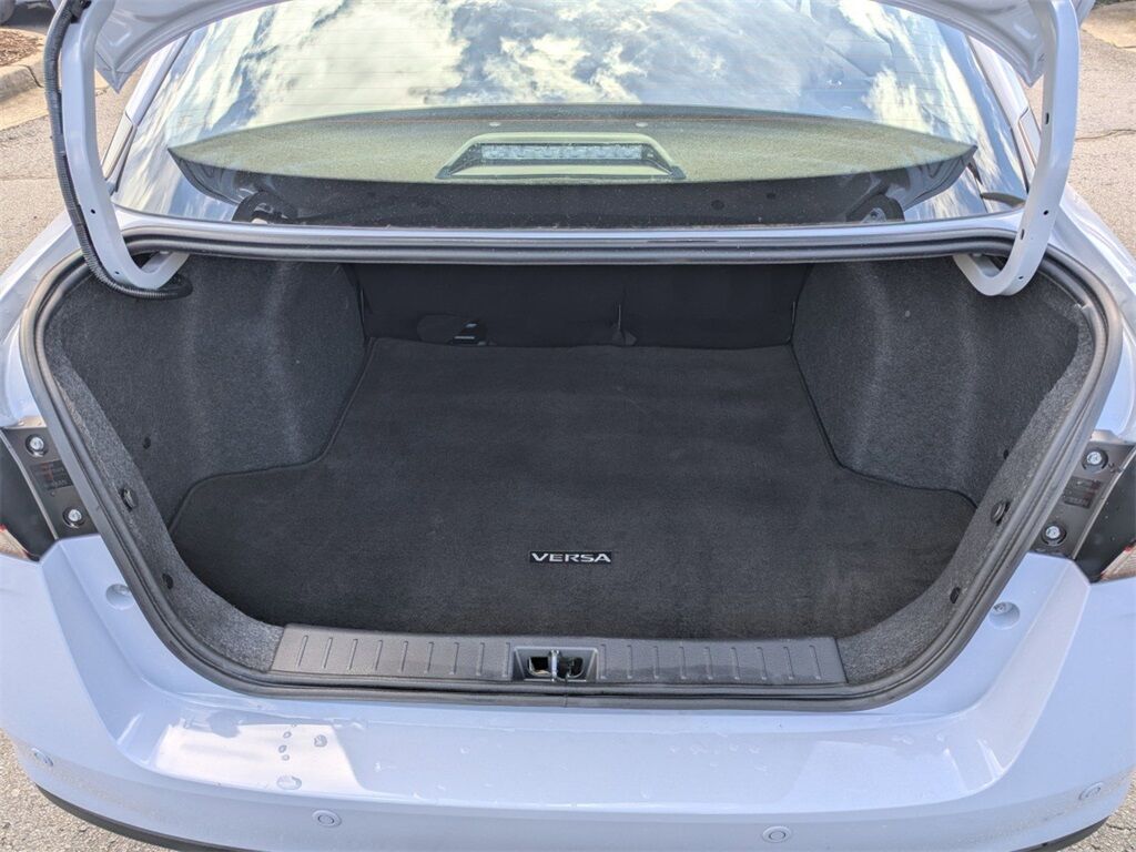 2024 Nissan Versa 1.6 SR Kennesaw GA