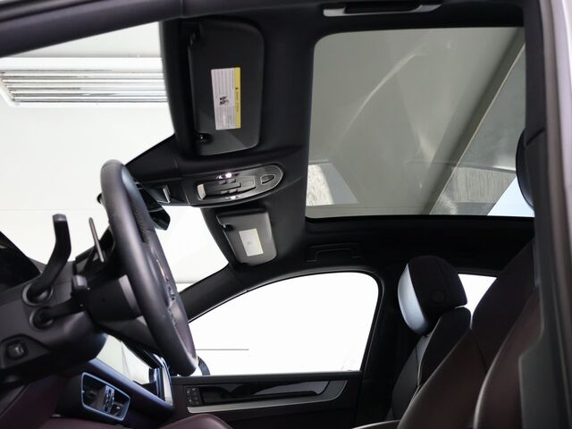 2024 Porsche Cayenne Coupe Merriam KS