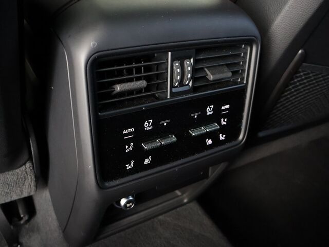 2024 Porsche Cayenne Coupe Merriam KS