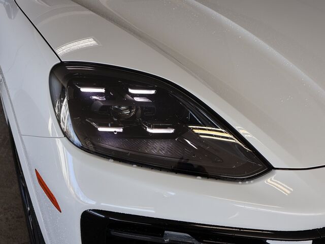 2024 Porsche Cayenne Coupe Merriam KS