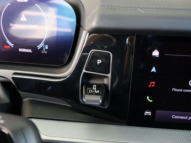 2024 Porsche Cayenne Coupe Merriam KS