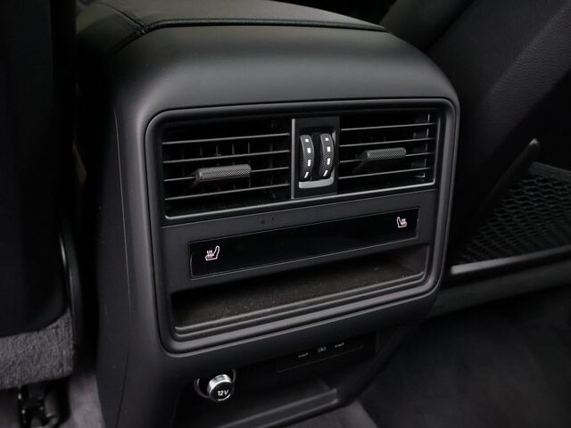 2024 Porsche Cayenne  Merriam KS