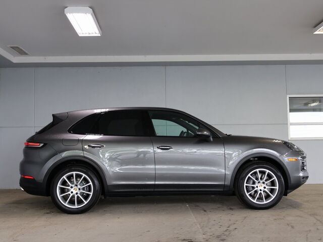 2024 Porsche Cayenne  Merriam KS