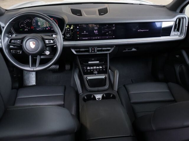 2024 Porsche Cayenne  Merriam KS