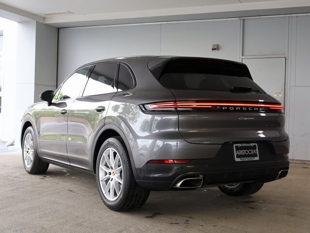 2024 Porsche Cayenne  Merriam KS