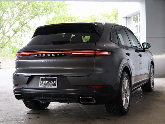 2024 Porsche Cayenne  Merriam KS