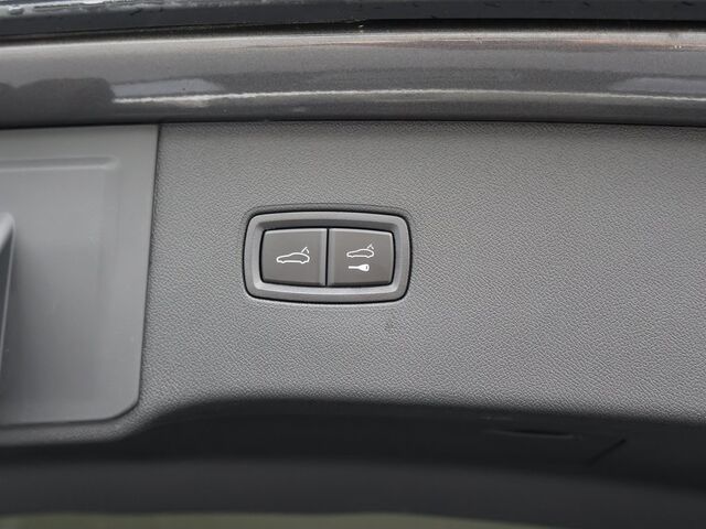 2024 Porsche Cayenne  Merriam KS