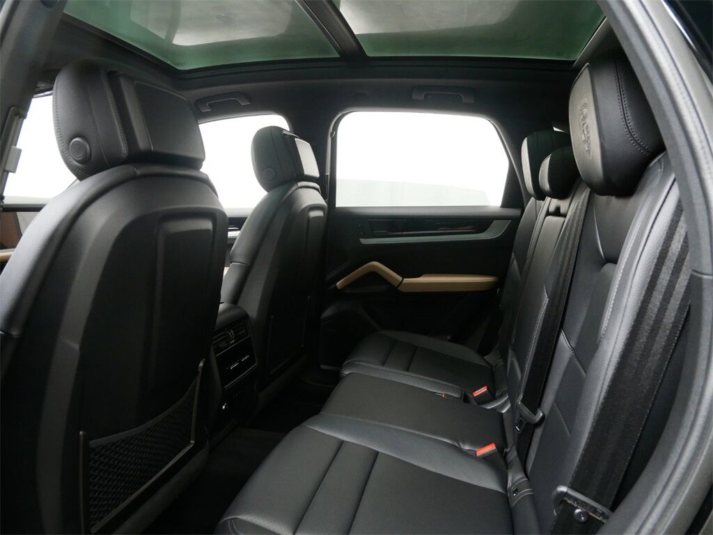 2024 Porsche Cayenne Oak Ridge TN