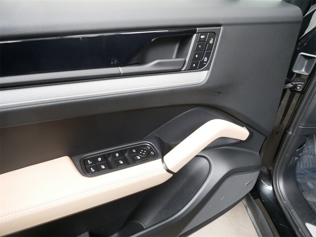 2024 Porsche Cayenne Oak Ridge TN