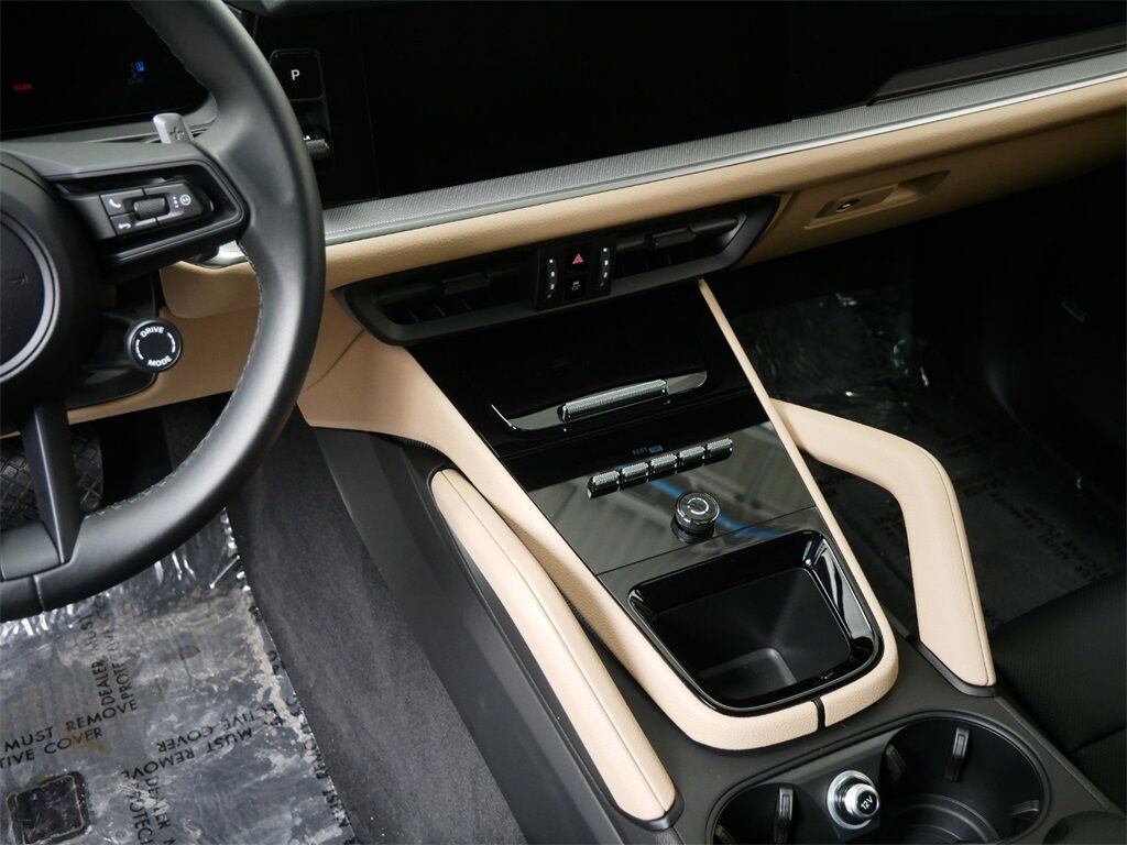 2024 Porsche Cayenne Oak Ridge TN