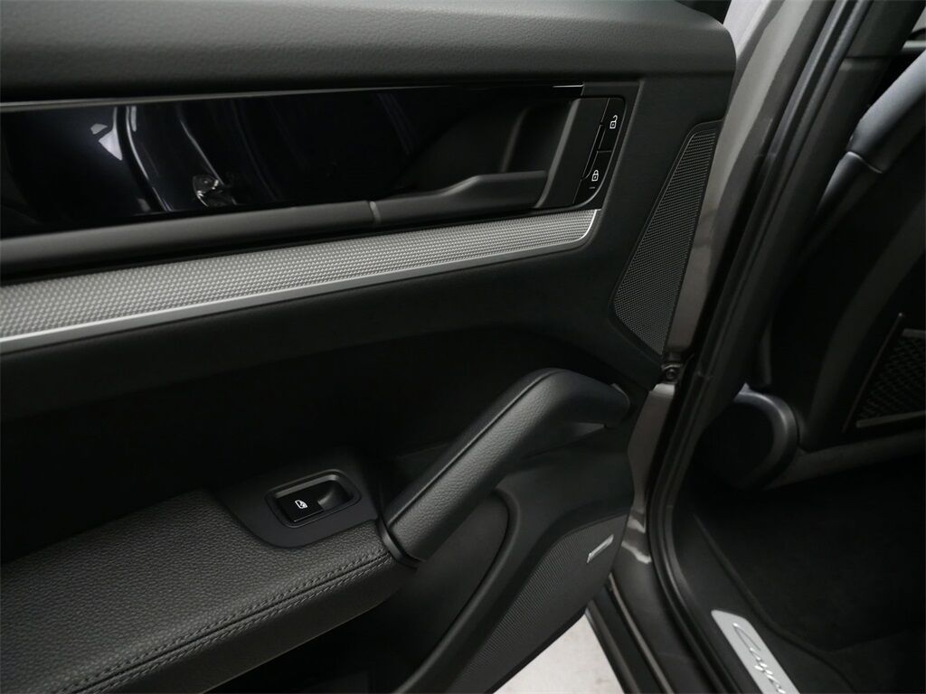 2024 Porsche Cayenne Oak Ridge TN
