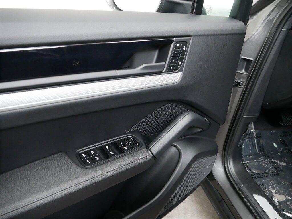 2024 Porsche Cayenne Oak Ridge TN